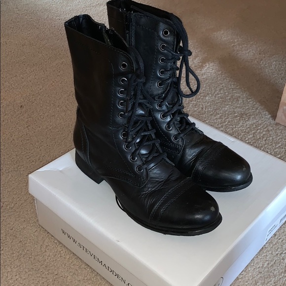 Steve Madden Shoes - Steve Madden Women’s Troopa Black Leather
